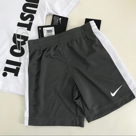Nike Cute Boy Shorts Set - Picture 3 of 4